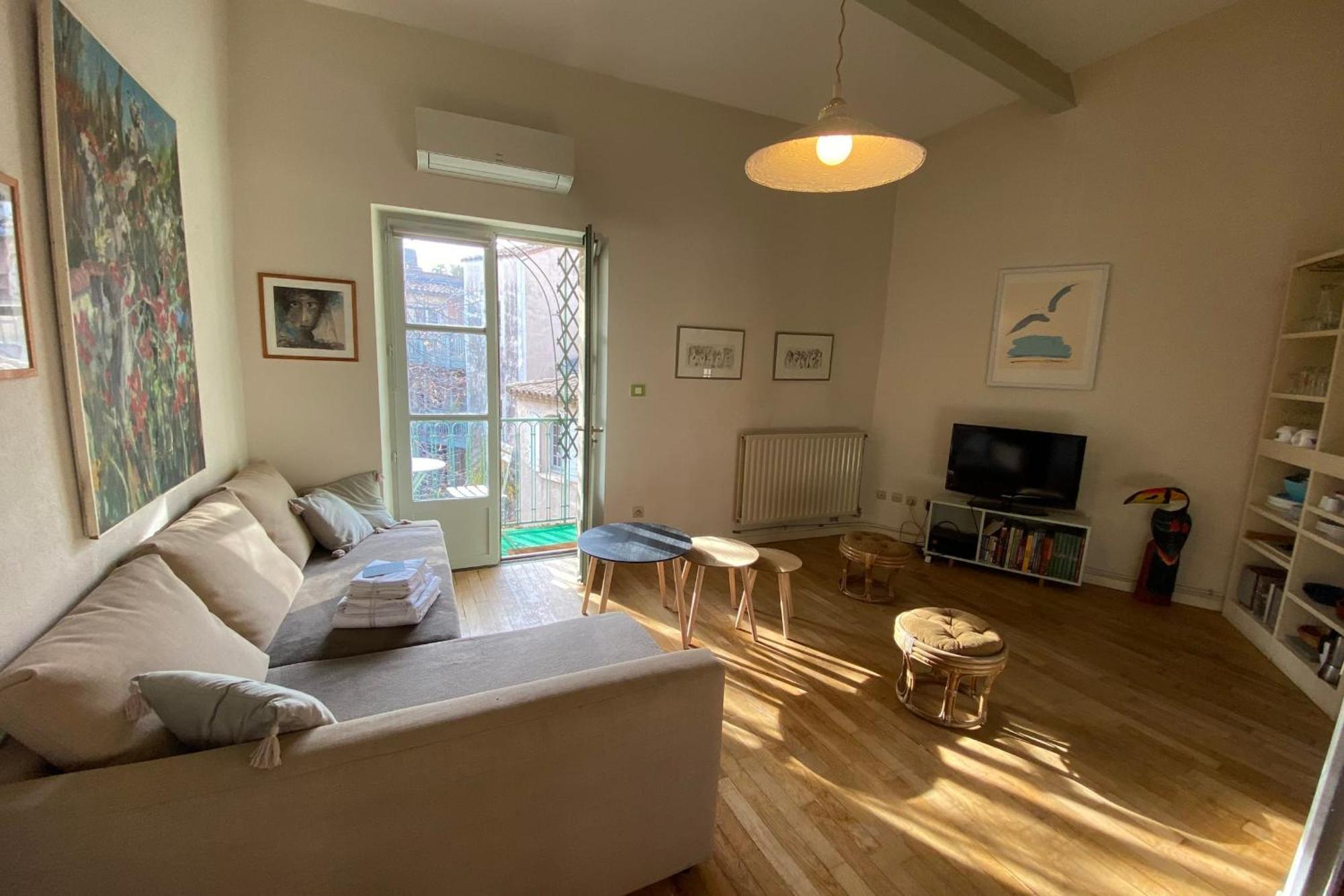 L'ilot Littre-coeur De Avec Balcon Appartement Nîmes